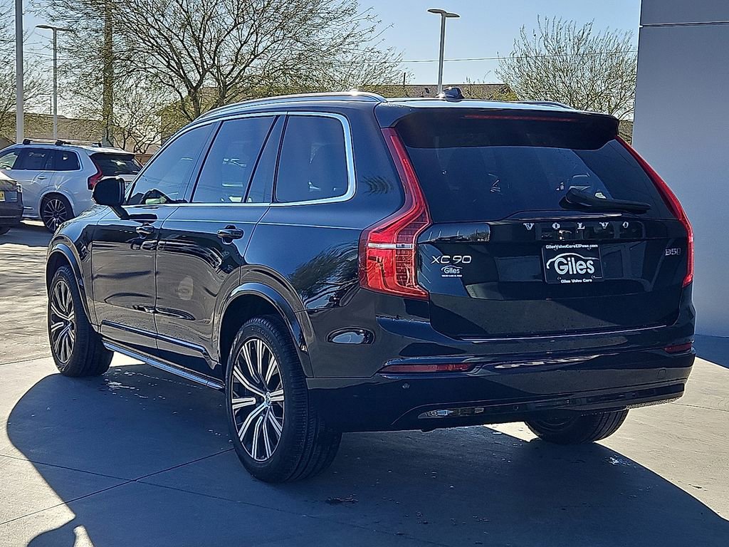 Used 2023 Volvo XC90 B5 Core w/ Protection Package Premier image 4