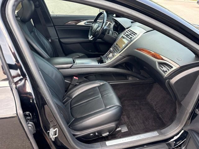 Used 2017 Lincoln MKZ Reserve w/ Climate Package AWD/4WD image 4
