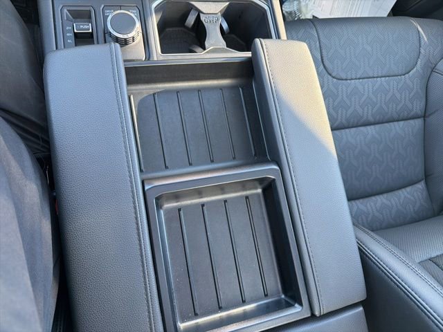 Used 2024 Toyota Tundra Limited image 25