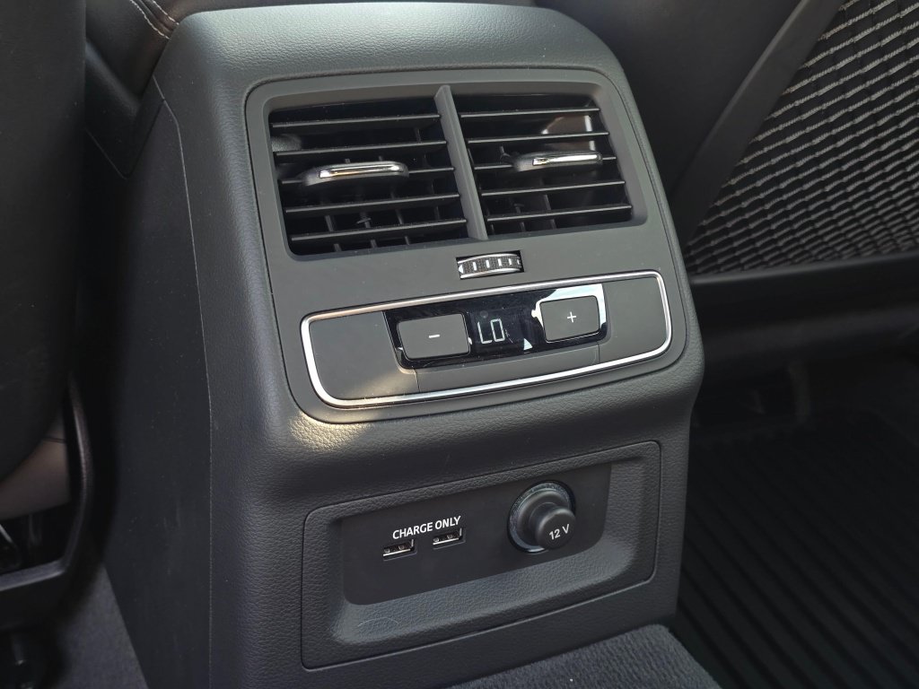 Used 2023 Audi S4 Premium Plus w/ Premium Plus Package AWD/4WD image 19