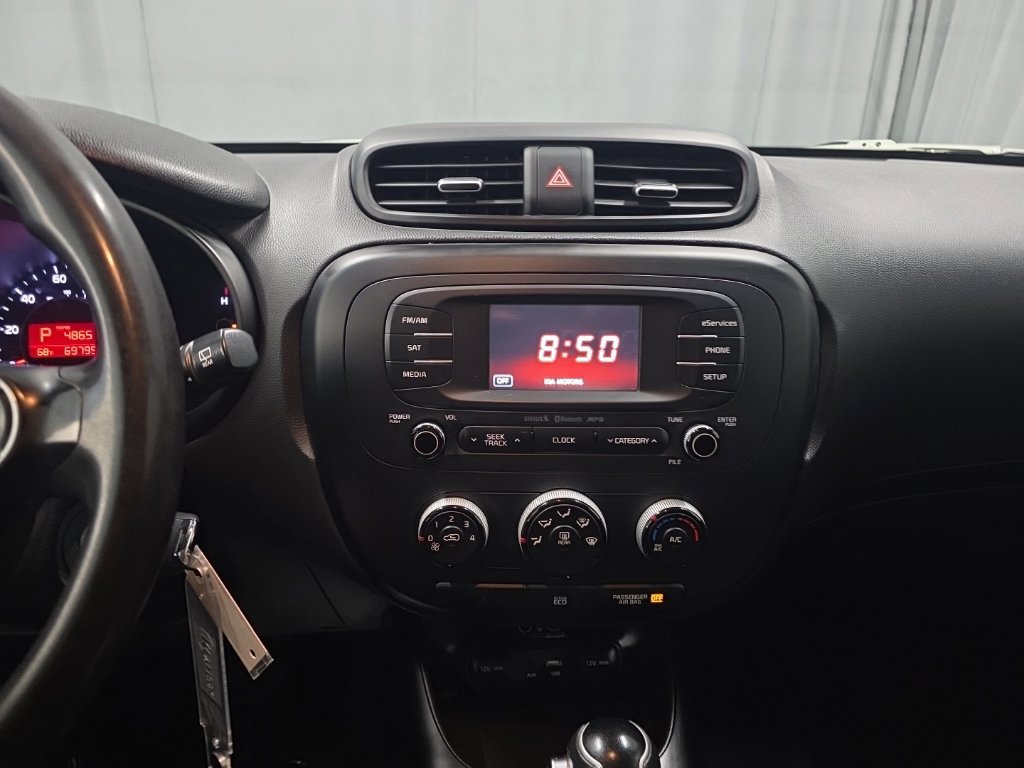 Used 2015 Kia Soul FWD image 10