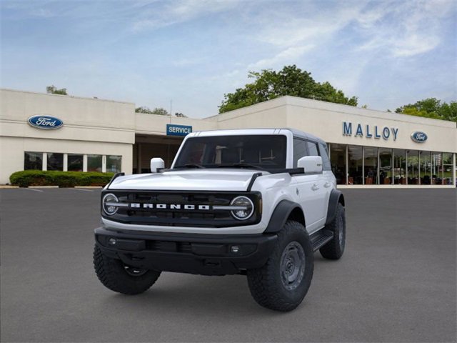 New 2025 Ford Bronco Outer Banks w/ Sasquatch Package image 2