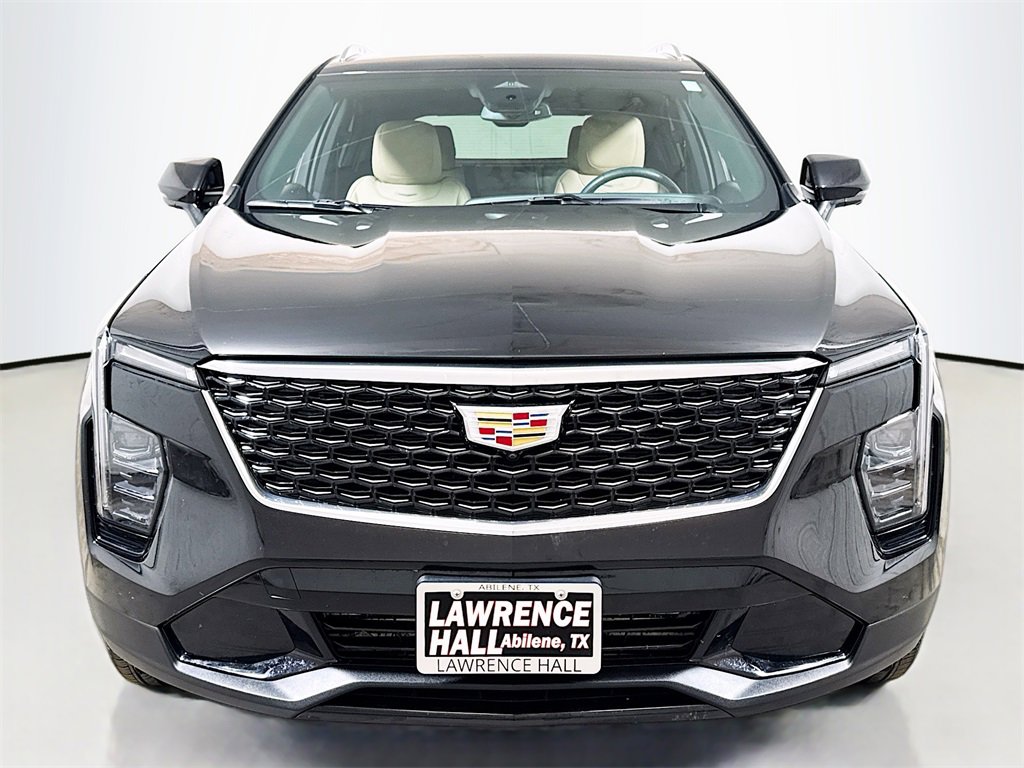 Certified 2025 Cadillac XT4 Premium Luxury image 2