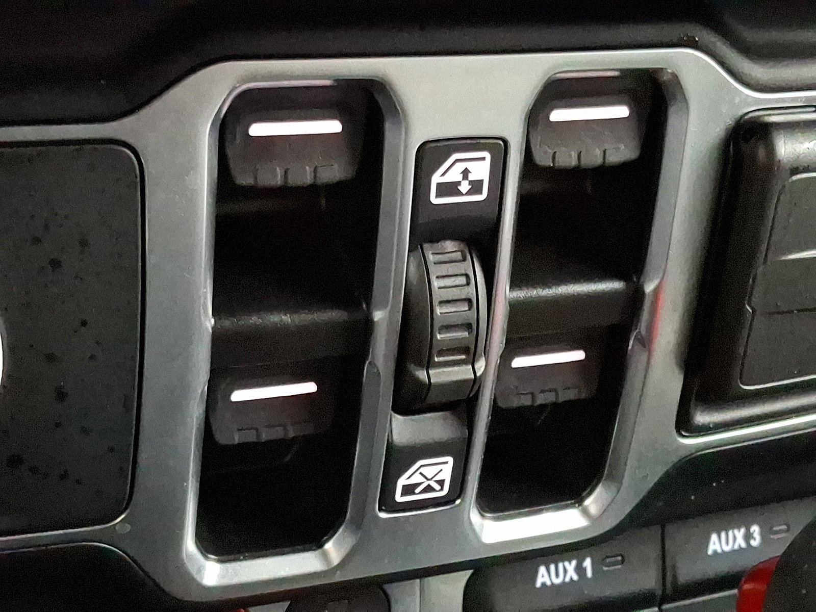 Certified 2024 Jeep Gladiator Mojave image 28