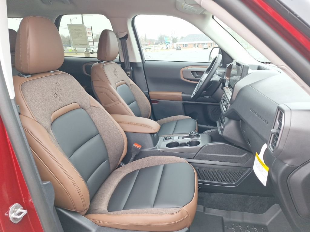 New 2026 Ford Bronco Sport Outer Banks w/ Outer Banks Tech Package+ AWD/4WD image 16