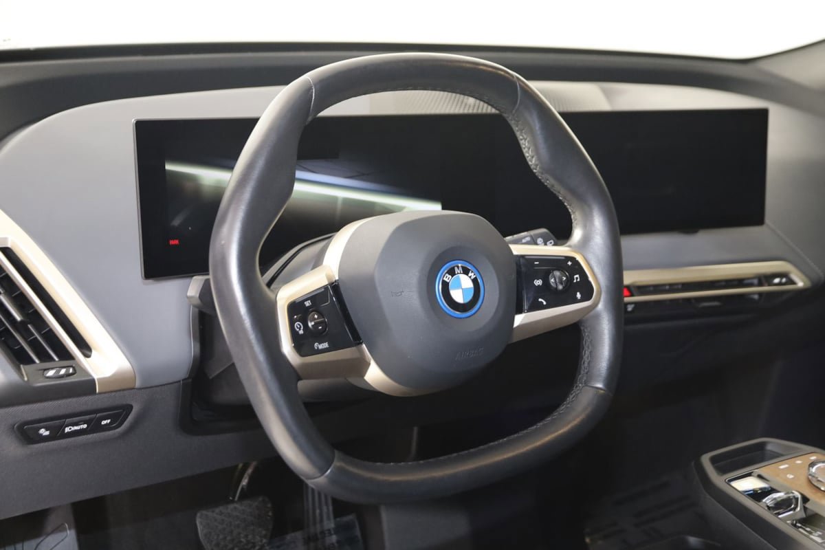 Used 2023 BMW iX M60 w/ Executive Package AWD/4WD image 6