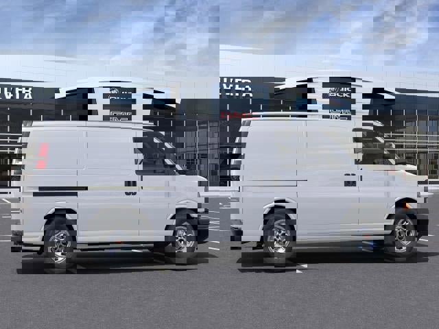 New 2024 GMC Savana 2500 w/ Driver Convenience Package image 32