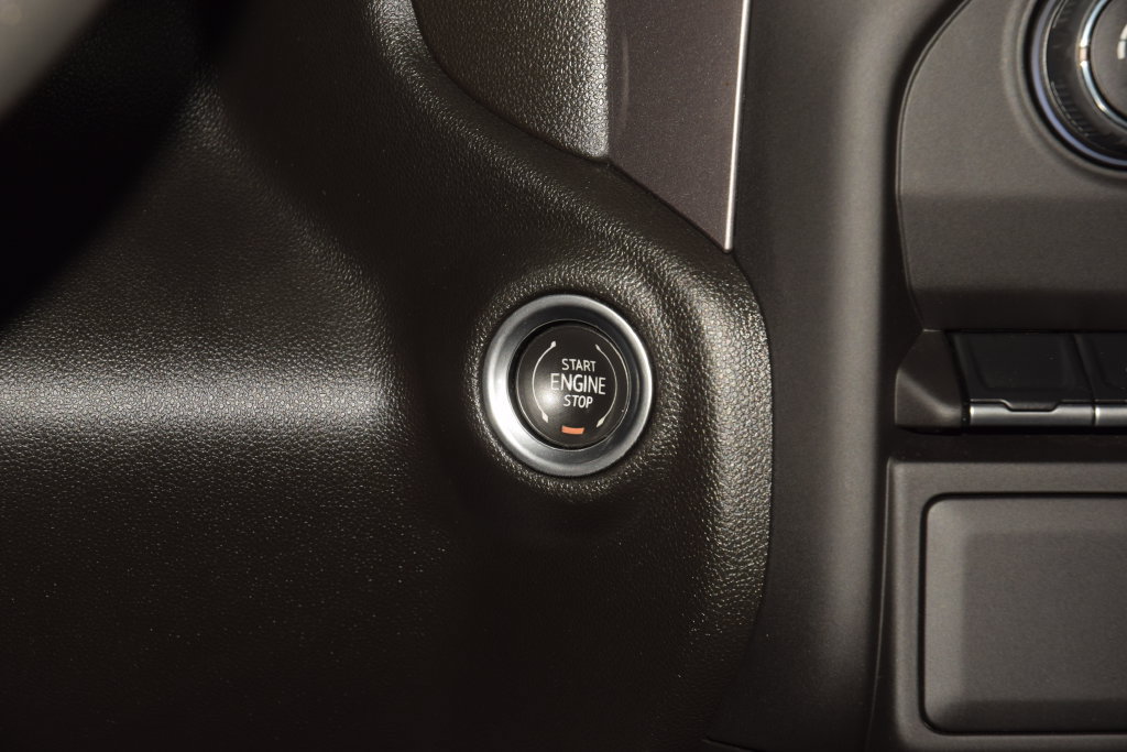 Used 2022 Chevrolet Silverado 1500 Custom AWD/4WD image 33