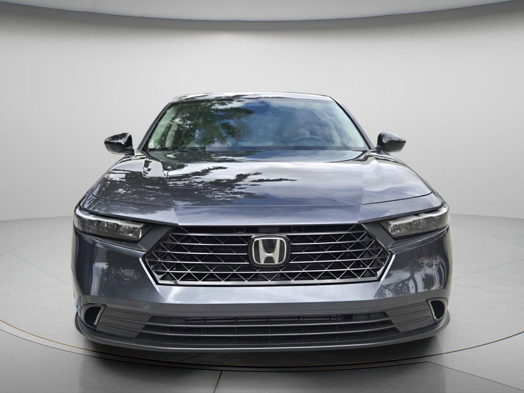 Used 2025 Honda Accord SE image 5