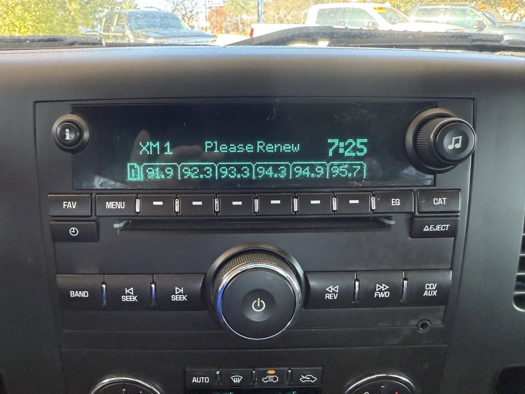 Used 2013 Chevrolet Silverado 1500 LT image 29