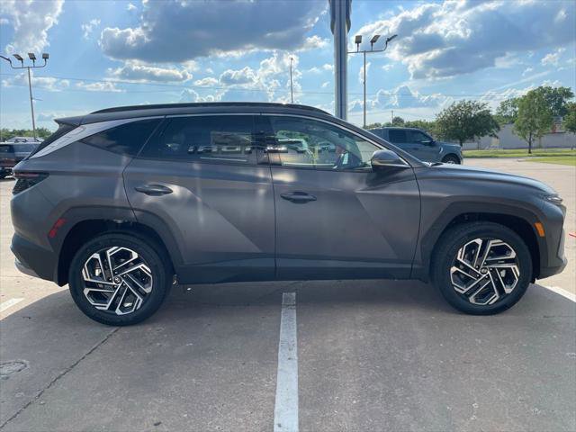 Used 2025 Hyundai Tucson Limited AWD/4WD image 5