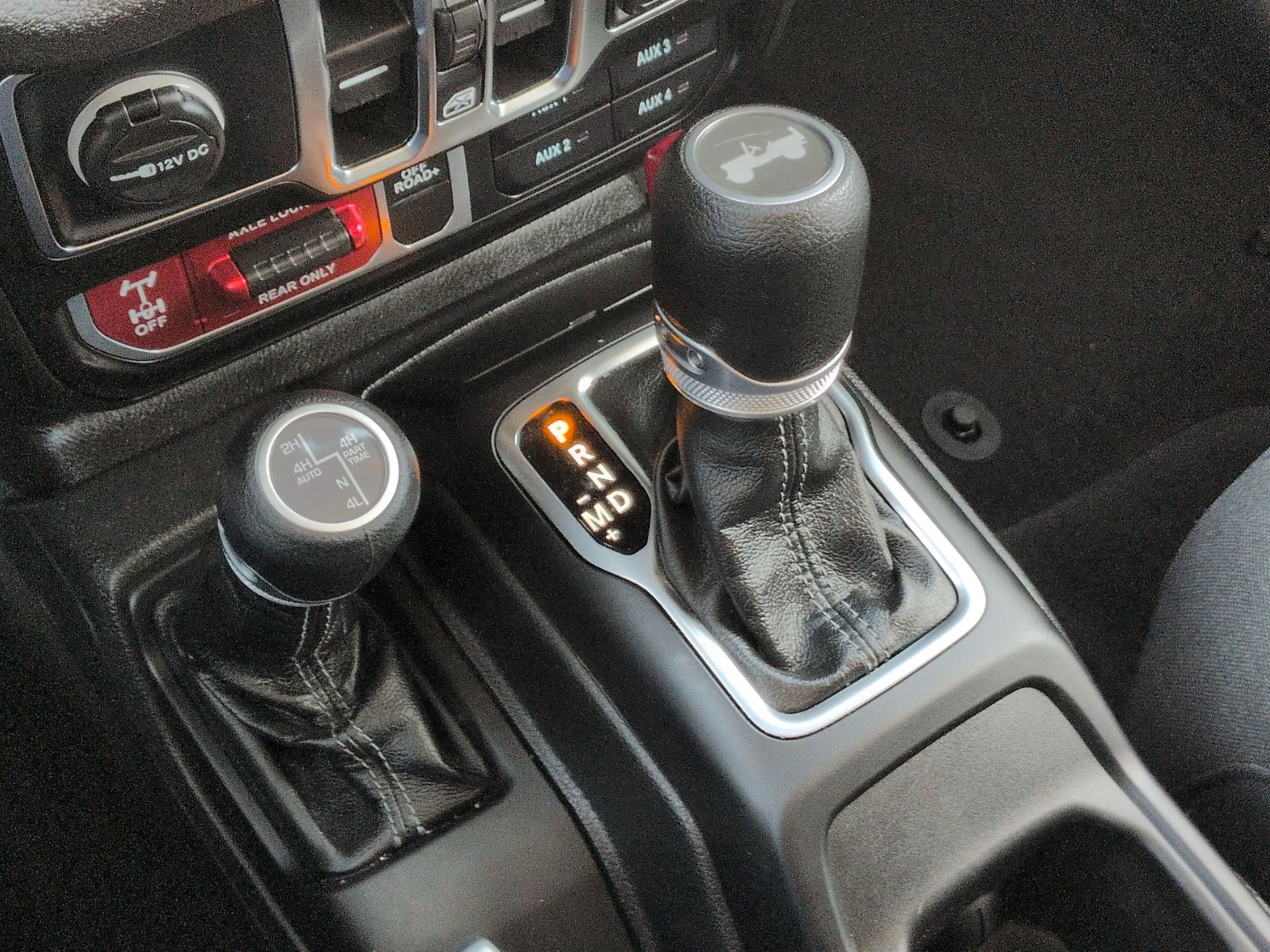 Used 2025 Jeep Wrangler Willys image 27