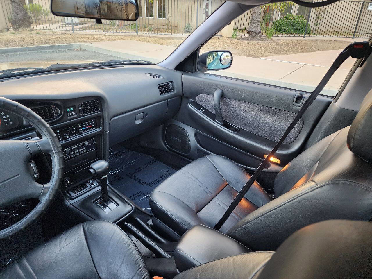 Used 1994 Nissan Maxima SE image 22