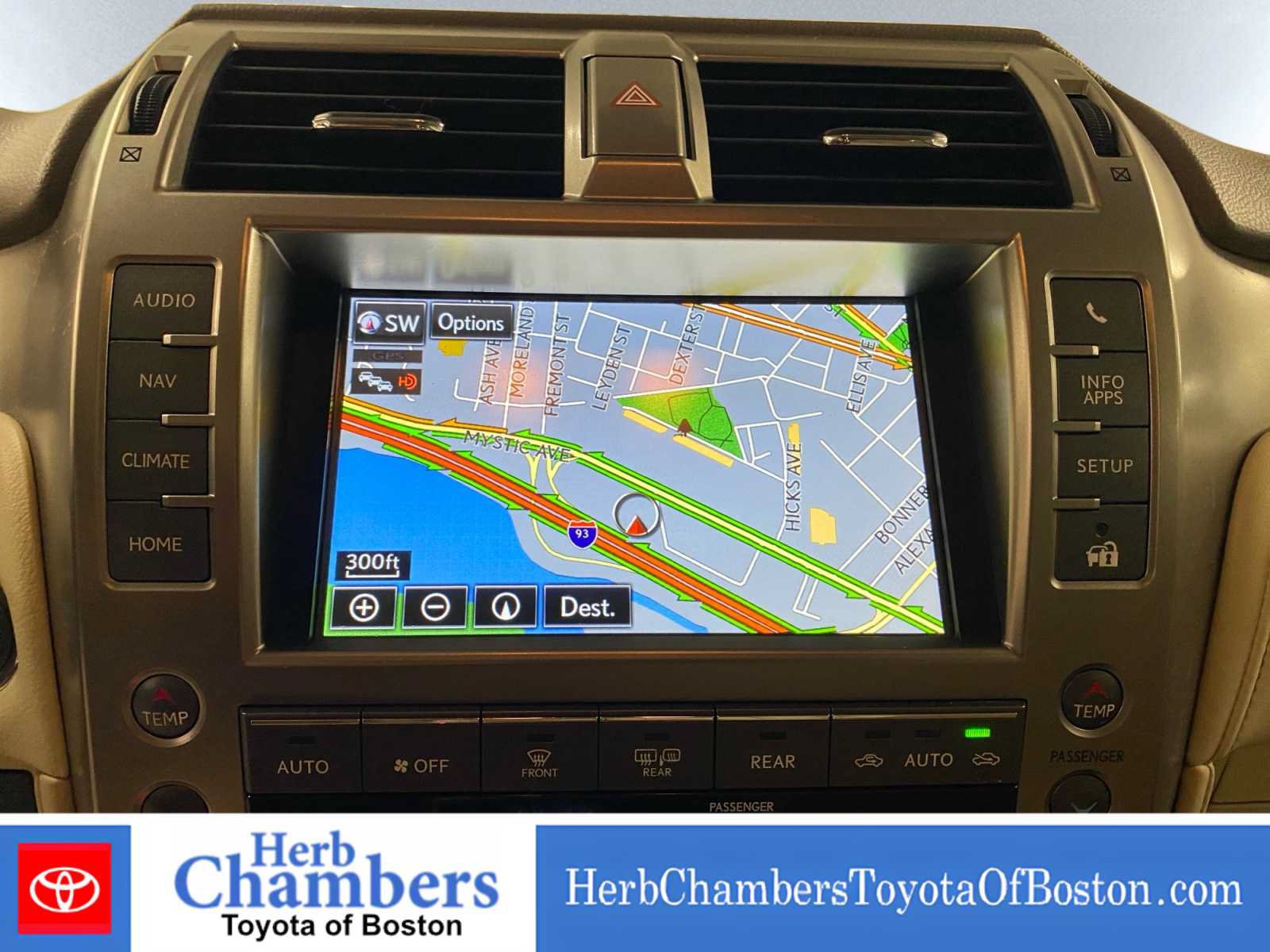 Used 2018 Lexus GX 460 Luxury AWD/4WD image 12