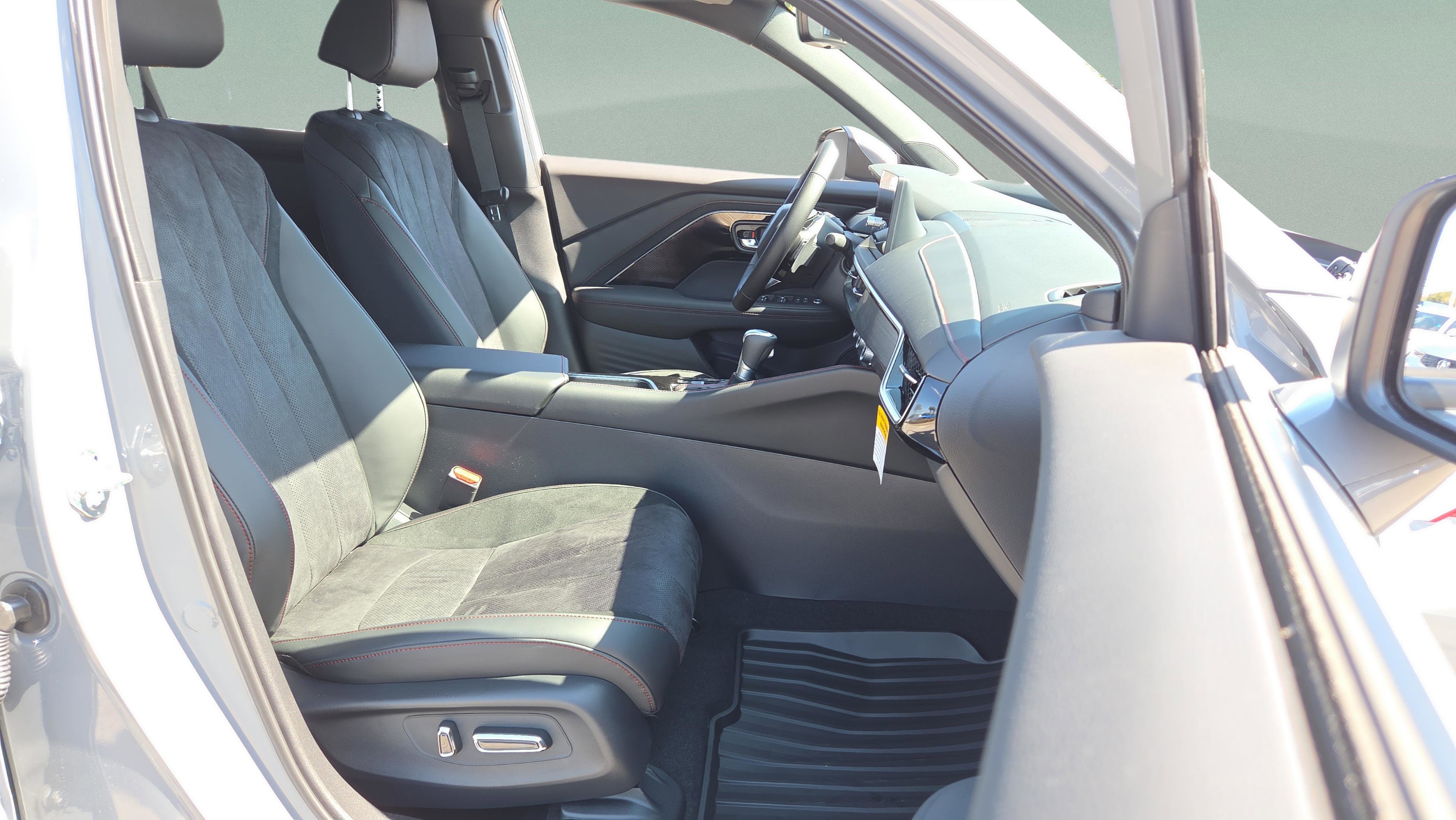 Used 2026 Acura ADX A-Spec image 17