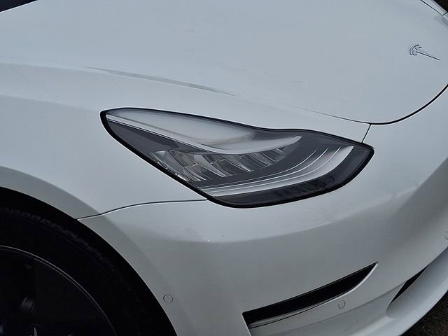 Used 2021 Tesla Model 3 Standard Range Plus image 12