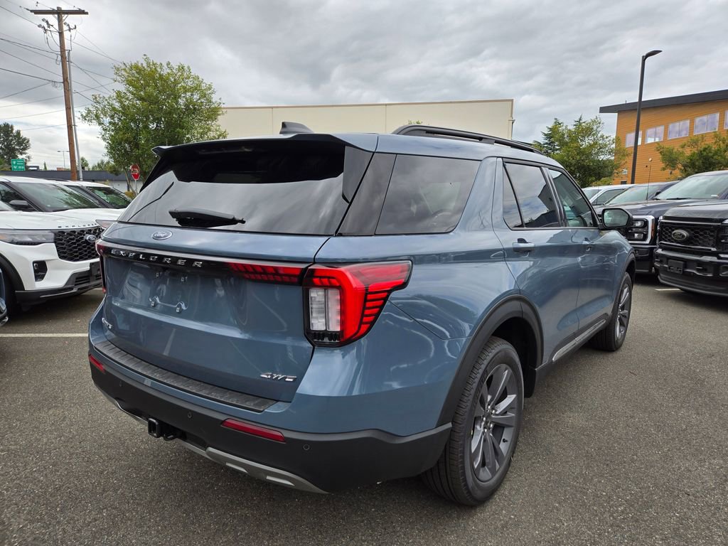 New 2026 Ford Explorer Active w/ Active Comfort Package image 5