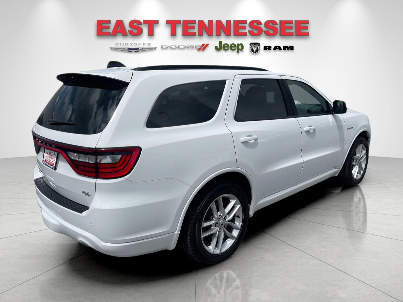 Used 2025 Dodge Durango R/T AWD/4WD image 3