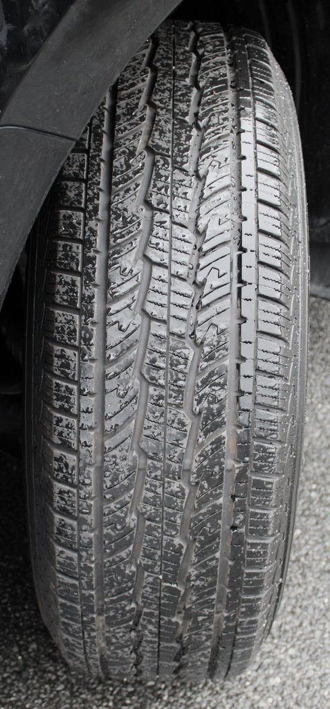 Certified 2024 Nissan Titan SV w/ SV Convenience Package image 15