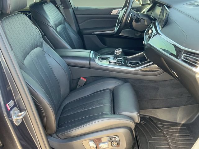 Used 2021 BMW X7 M50i AWD/4WD image 22
