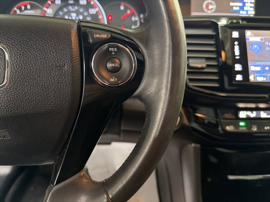 Certified 2017 Honda Accord EX-L image 19