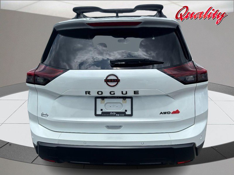 Used 2026 Nissan Rogue SV w/ Rock Creek Premium Package AWD/4WD image 4