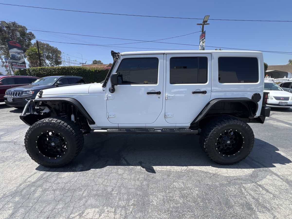 Used 2016 Jeep Wrangler Unlimited Sport w/ Max Tow Package AWD/4WD image 3