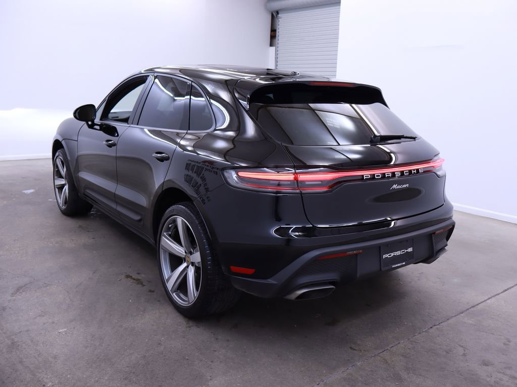 New 2024 Porsche Macan image 3