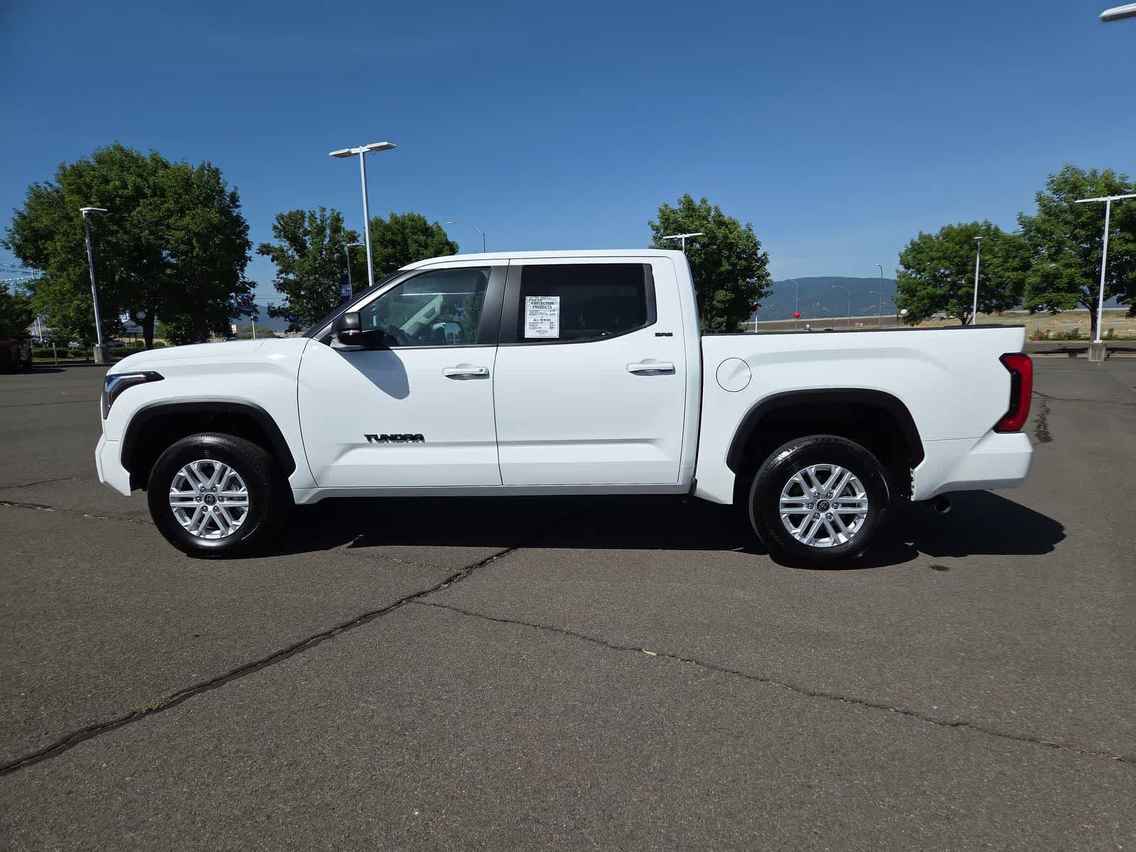 Used 2024 Toyota Tundra SR5 w/ SR5 Premium Package AWD/4WD image 11
