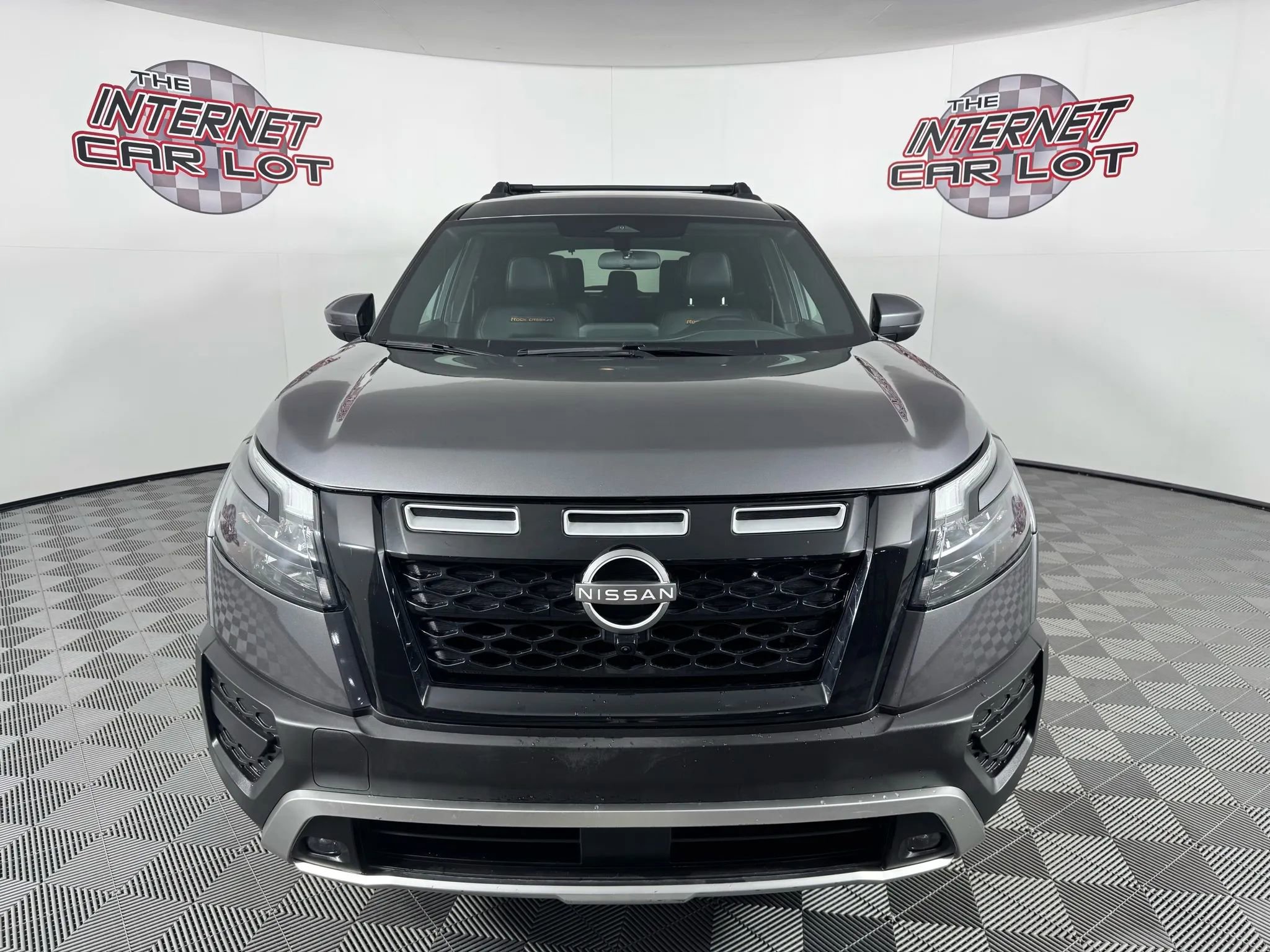Used 2025 Nissan Pathfinder Rock Creek image 2