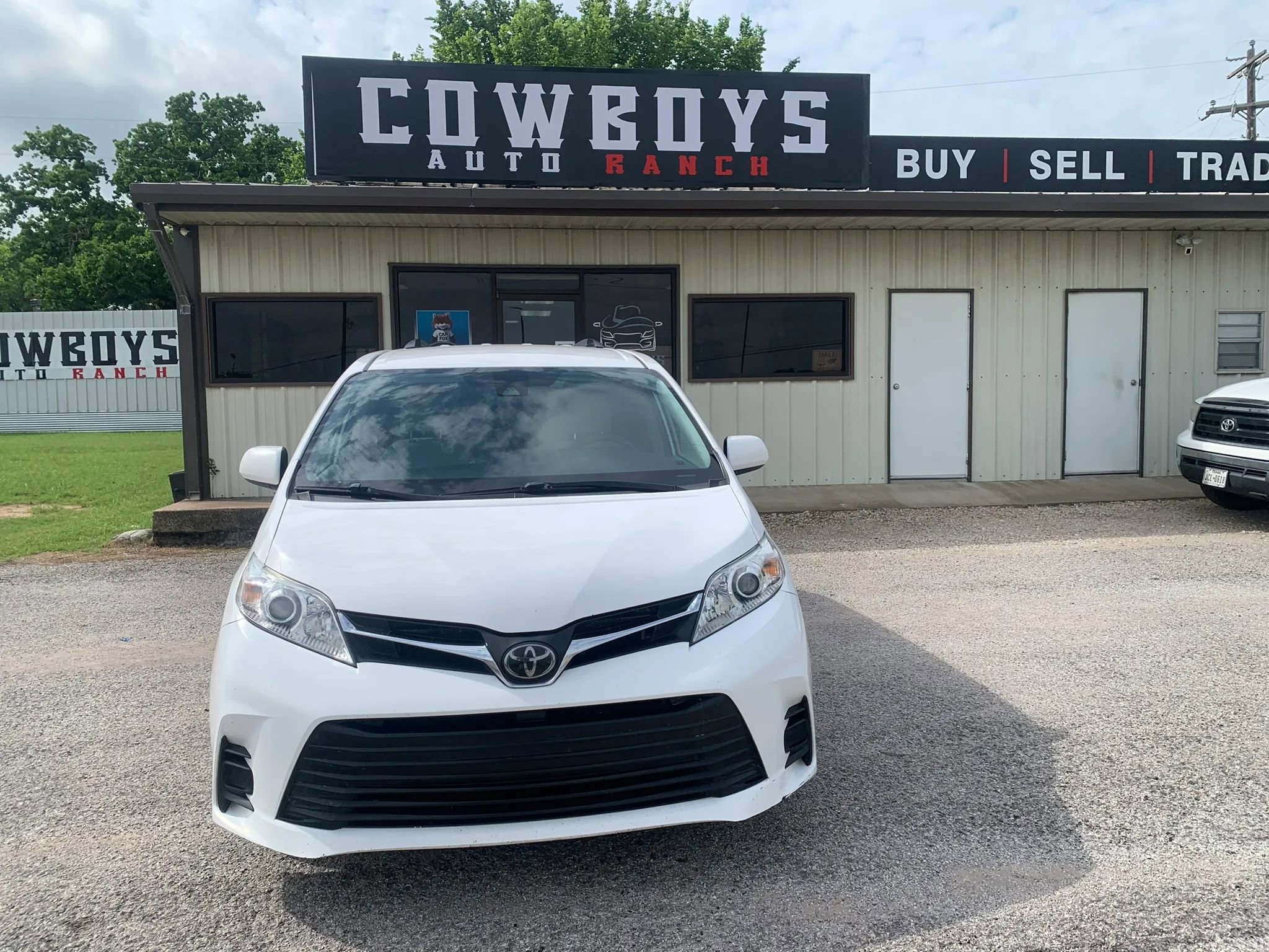 Used 2019 Toyota Sienna LE FWD image 6
