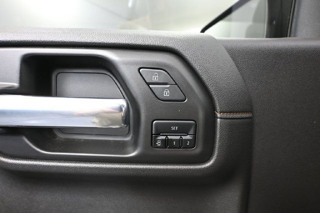 Used 2020 GMC Sierra 1500 AT4 w/ AT4 Premium Package AWD/4WD image 16