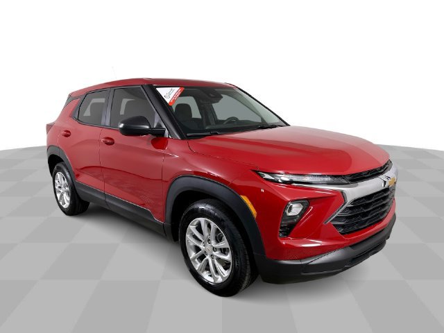 Used 2026 Chevrolet TrailBlazer LS w/ LS Convenience Package FWD image 2