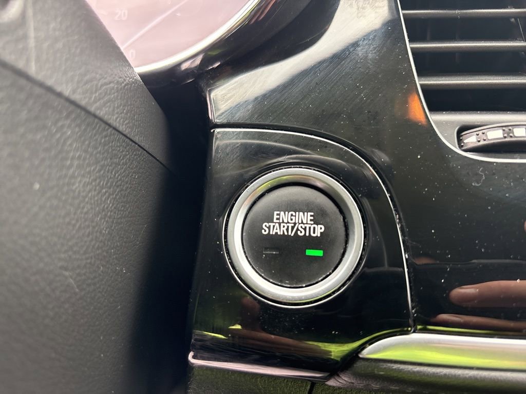 Used 2022 Buick Encore Preferred w/ Safety Package AWD/4WD image 21