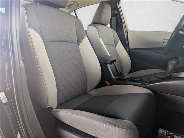 Used 2025 Toyota Corolla LE w/ LE Premium Package FWD image 20