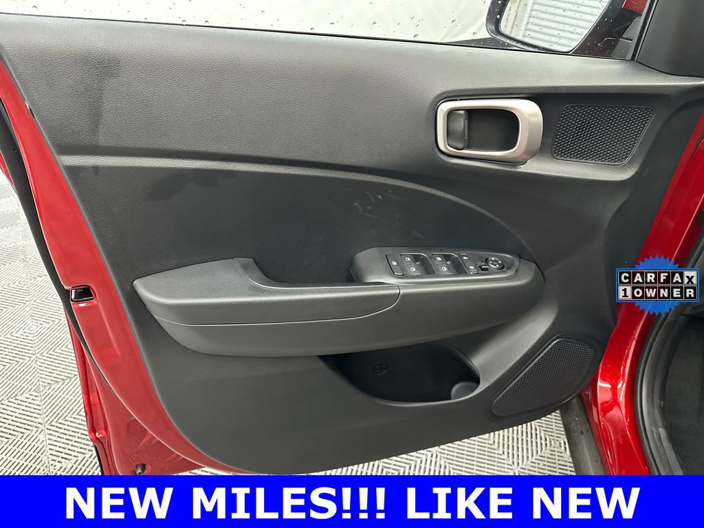 Used 2026 Hyundai Venue SE image 10