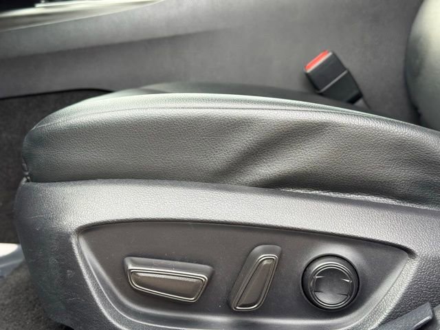Used 2023 Toyota Camry SE FWD image 12