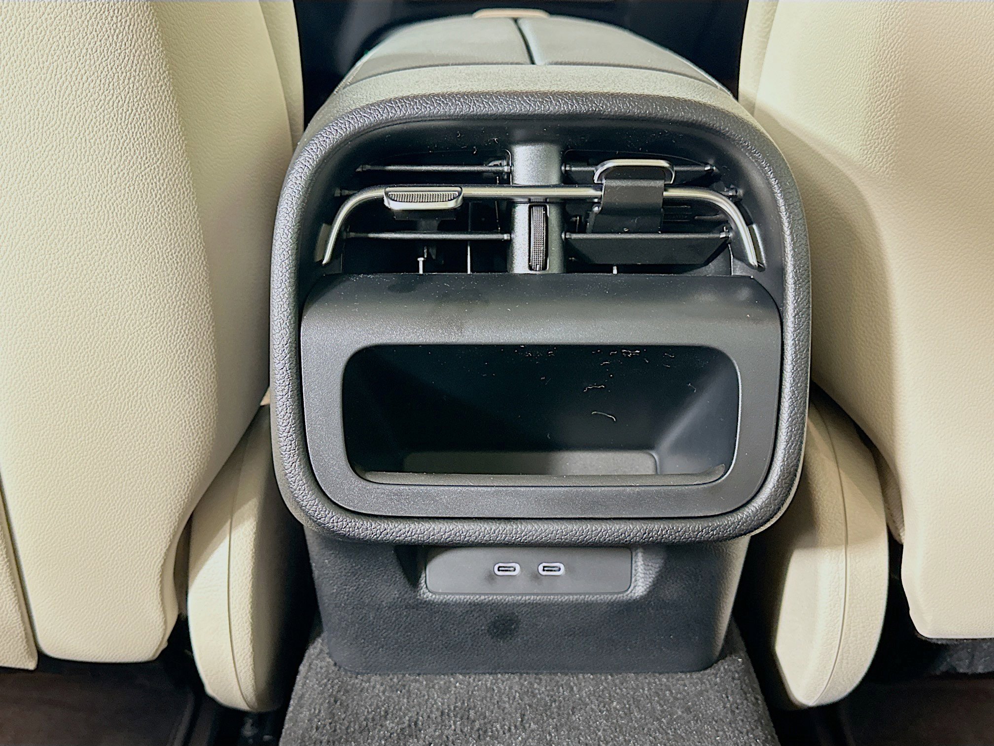 Used 2026 Mercedes-Benz E 350 4MATIC Sedan image 33