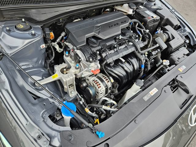 Used 2024 Hyundai Elantra SEL w/ Convenience Package FWD image 25