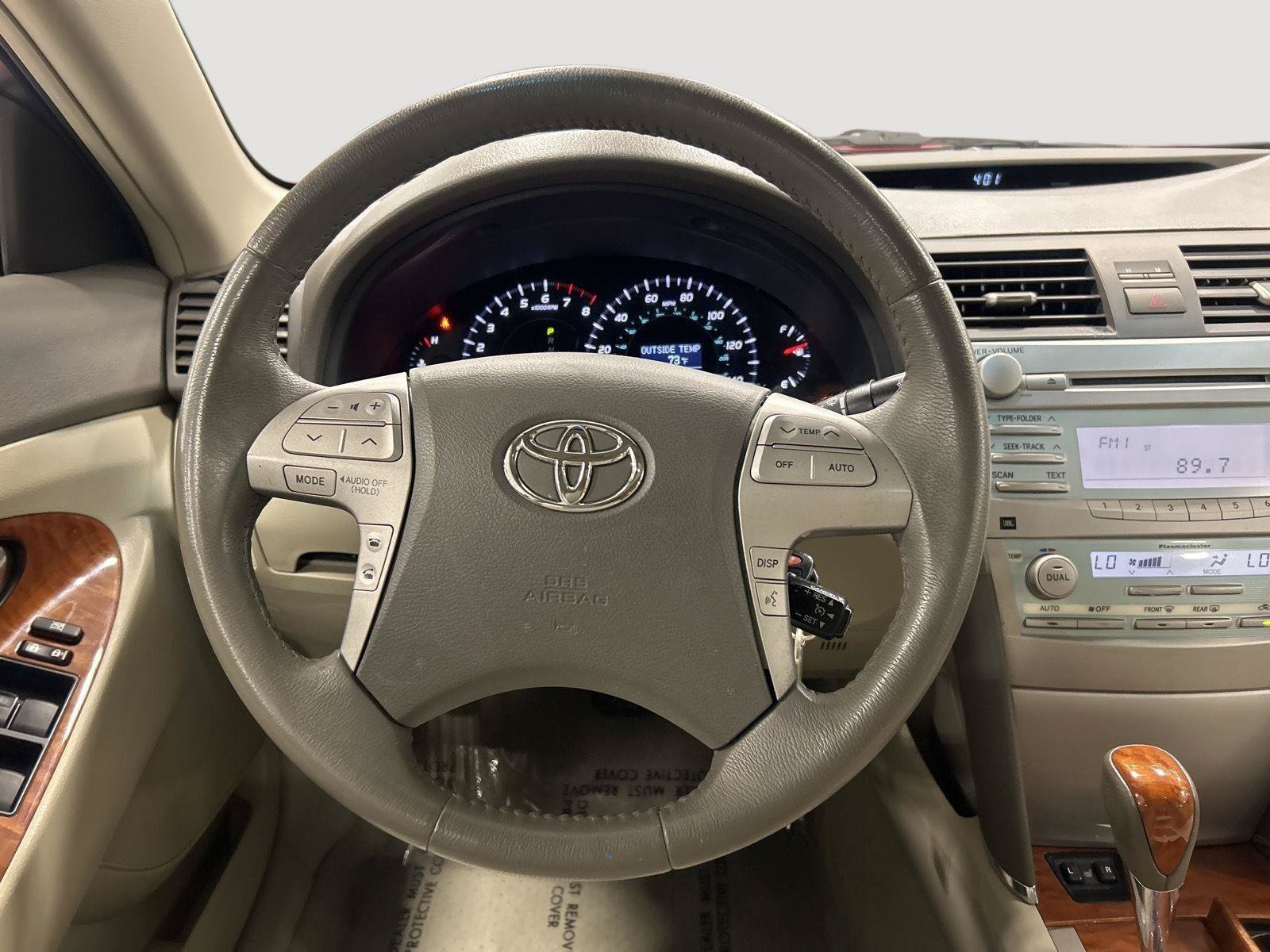 Used 2009 Toyota Camry XLE w/ Leather Pkg FWD image 11