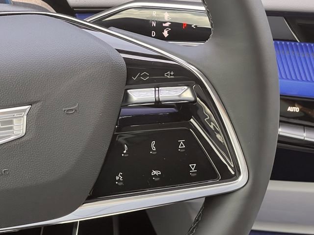 New 2026 Cadillac Optiq Luxury 2 RWD image 13