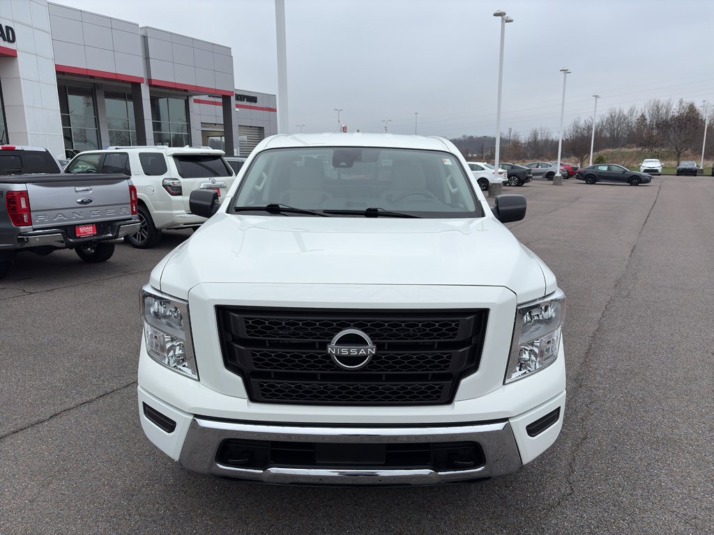 Used 2024 Nissan Titan SV w/ Accessory Utility Package image 9