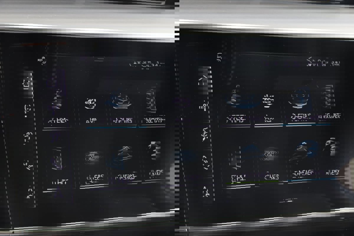 Used 2025 Audi S8 image 57