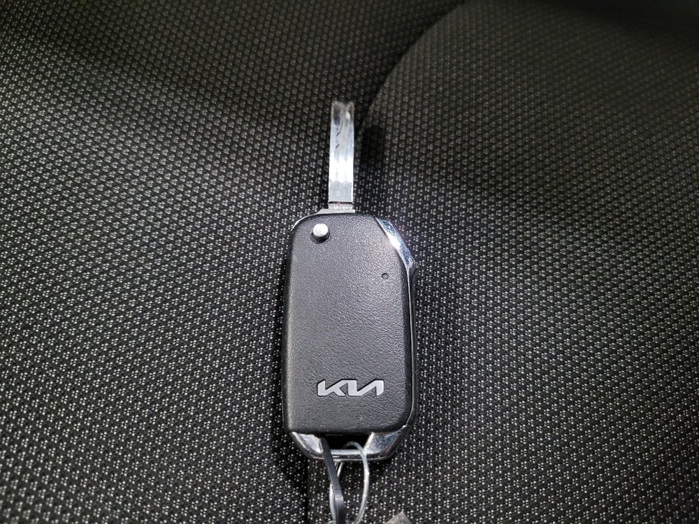 Used 2023 Kia Forte LXS FWD image 32