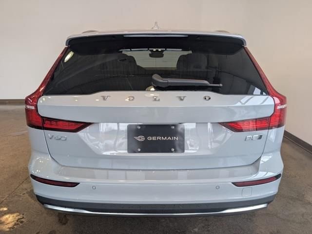 New 2026 Volvo V60 B5 Cross Country Ultra w/ Climate Package image 4