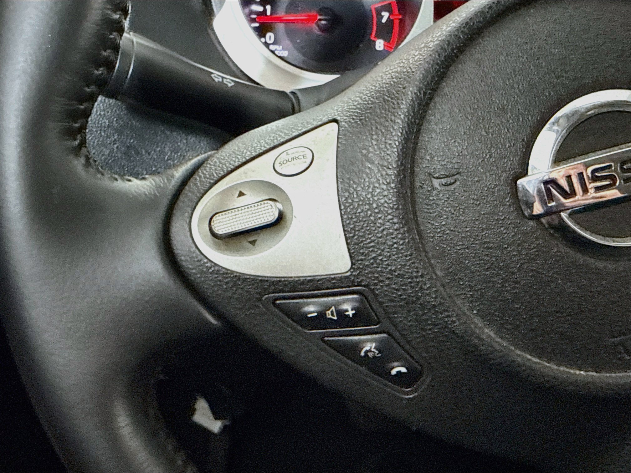 Used 2017 Nissan Juke SV FWD image 14
