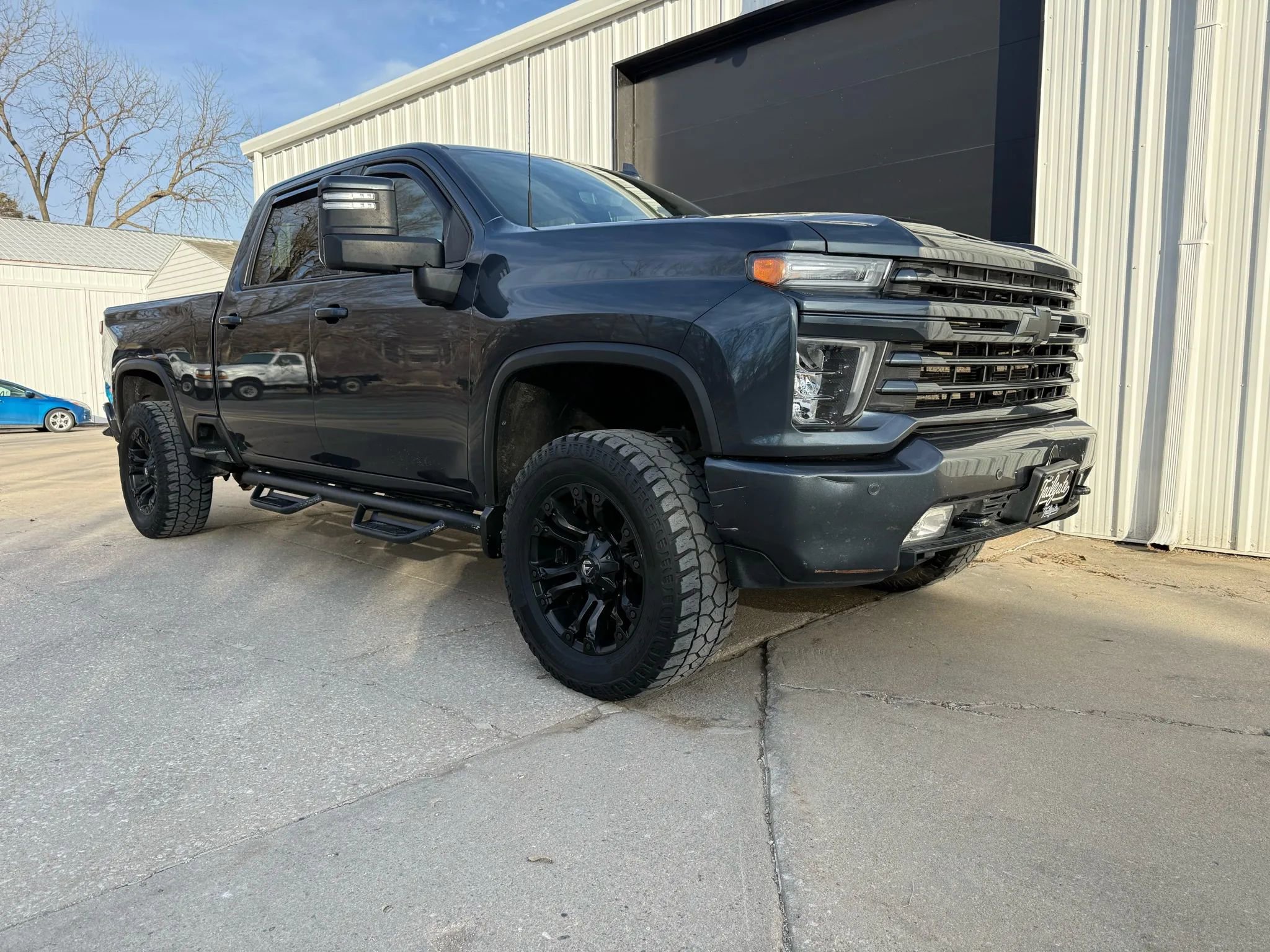 Used 2020 Chevrolet Silverado 2500 High Country w/ Technology Package image 2