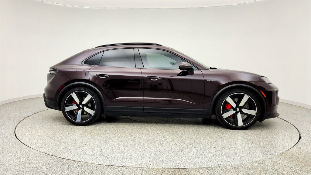 Used 2025 Porsche Macan 4S Electric w/ Premium Package AWD/4WD image 4
