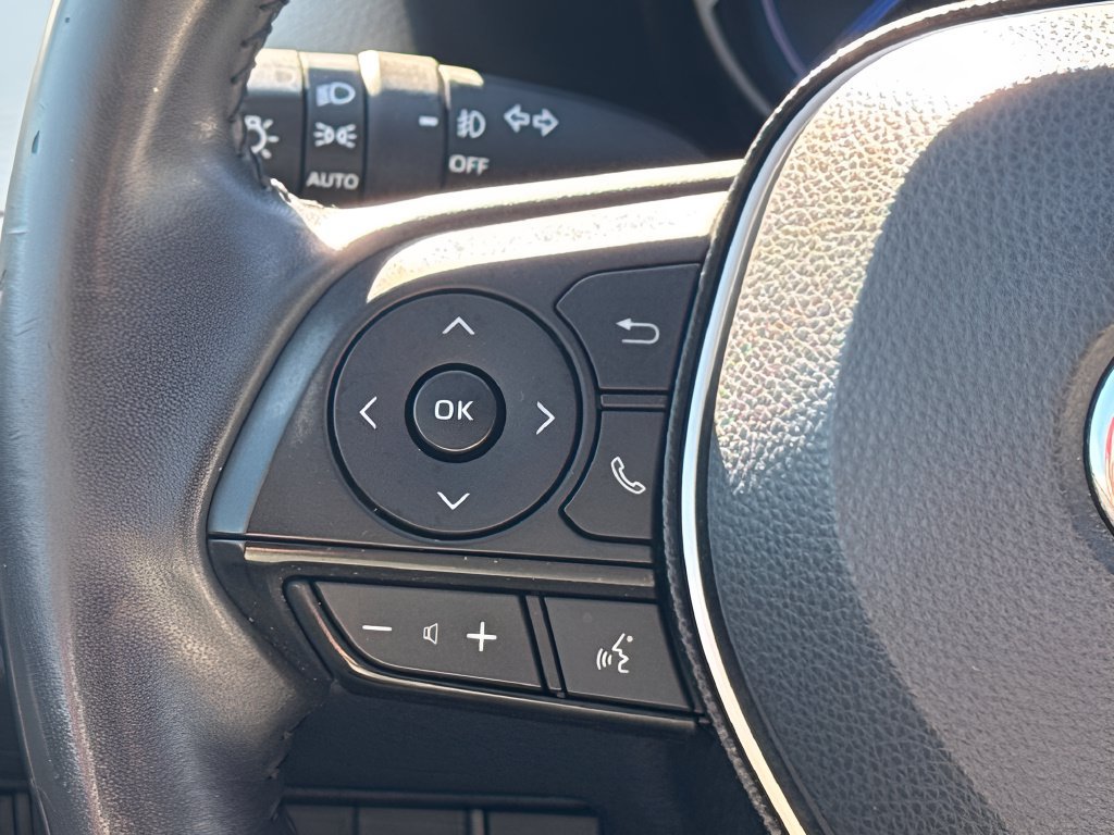 Used 2020 Toyota RAV4 Limited w/ All Weather Liner Package AWD/4WD image 15