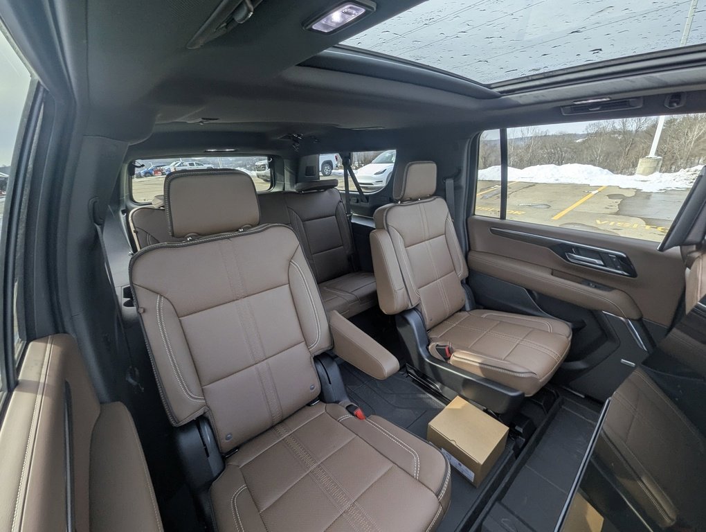 New 2026 Chevrolet Suburban High Country image 14